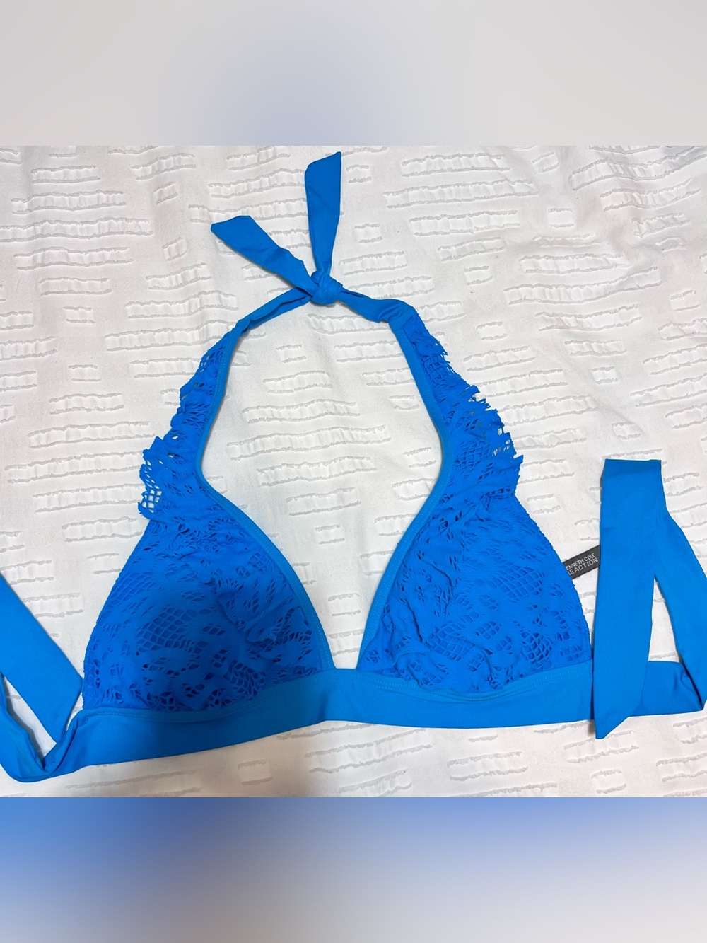 Kenneth Cole Reaction Turquoise Blue Flounce Lace Halter Bikini Top Med